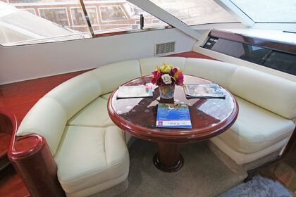 Fairline Squadron 65