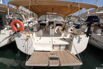 Rental Sailboat JEANNEAU SUN ODYSSEY 490 Saint-Mandrier-sur-Mer