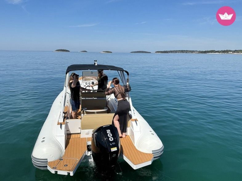 Semi-rigide Navigati boat 800 200cv 6