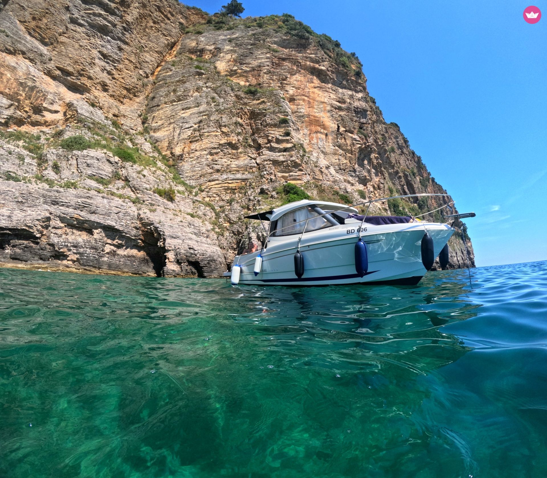 Bateau à moteur Beneteau Antares 680 115cv 3