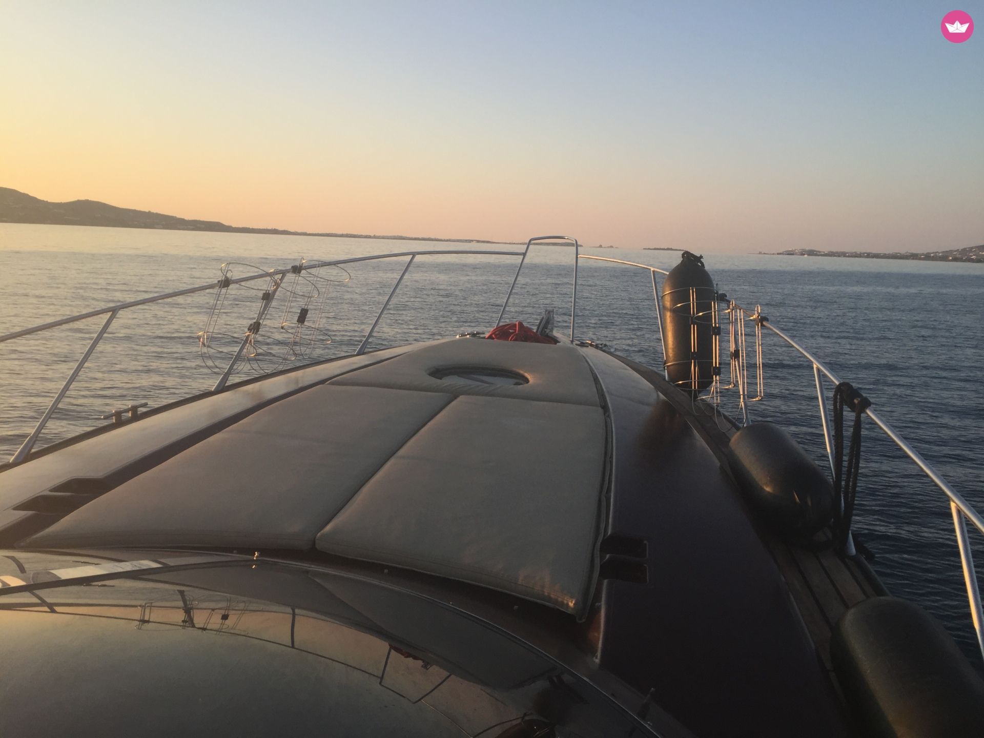 Charter Motorboat Sunseeker 47 Camargue Athens