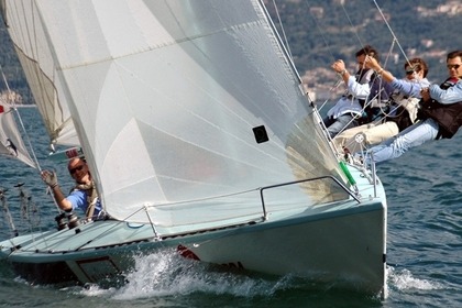 Rental Sailboat ASSO 99 ASSO 99 Torri del Benaco