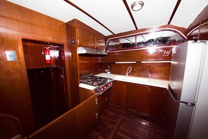 Hatteras 53' Classic