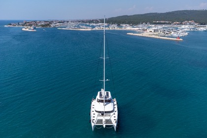 Rental Catamaran  Lagoon Sixty 5 Split