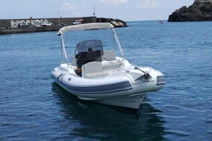 Hyra båt RIB-båt Motonautica Vesuviana 800 Comfort Catania