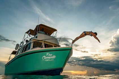 Rental Motorboat Custom 1966 Playa del Carmen