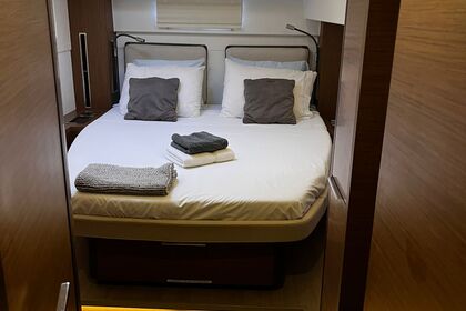 Lagoon 46 "C'est la Vie"