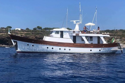 Noleggio Yacht a motore White Lotus Crivello Navetta 22 Taormina