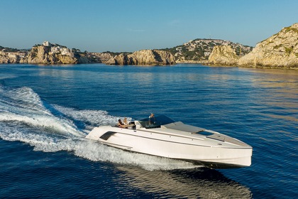 ELEGANZ HAT EINEN NAMEN