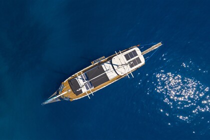 Ultra Luxury gulet with a capacity of 12 people