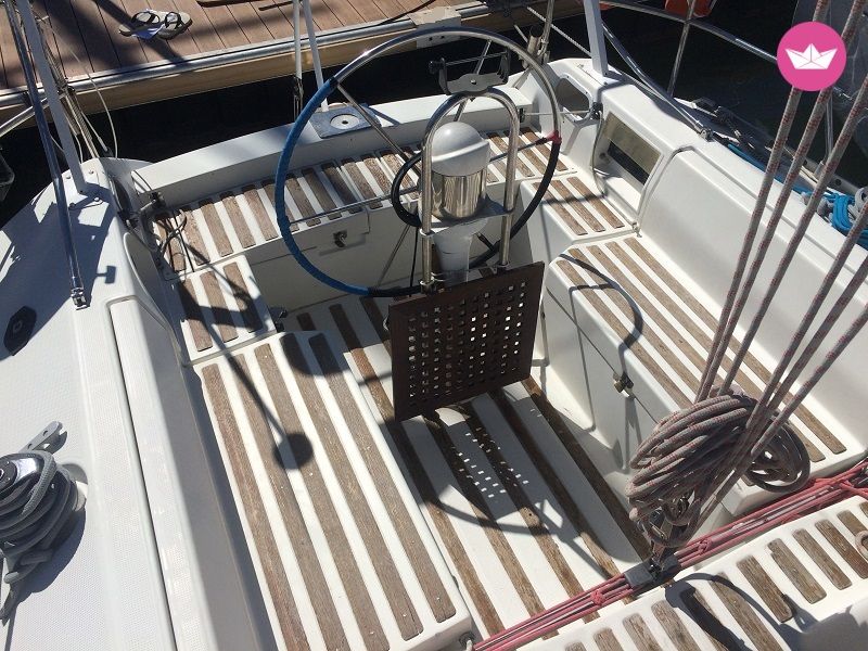 Beneteau First 35 S5 in Ajaccio for hire