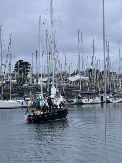 Quiberon Sailboat Beneteau Oceanis 34 alt tag text