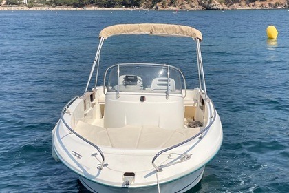 Charter Motorboat Jeanneau 2 Cap Camarat 615 OPEN La Londe-les-Maures