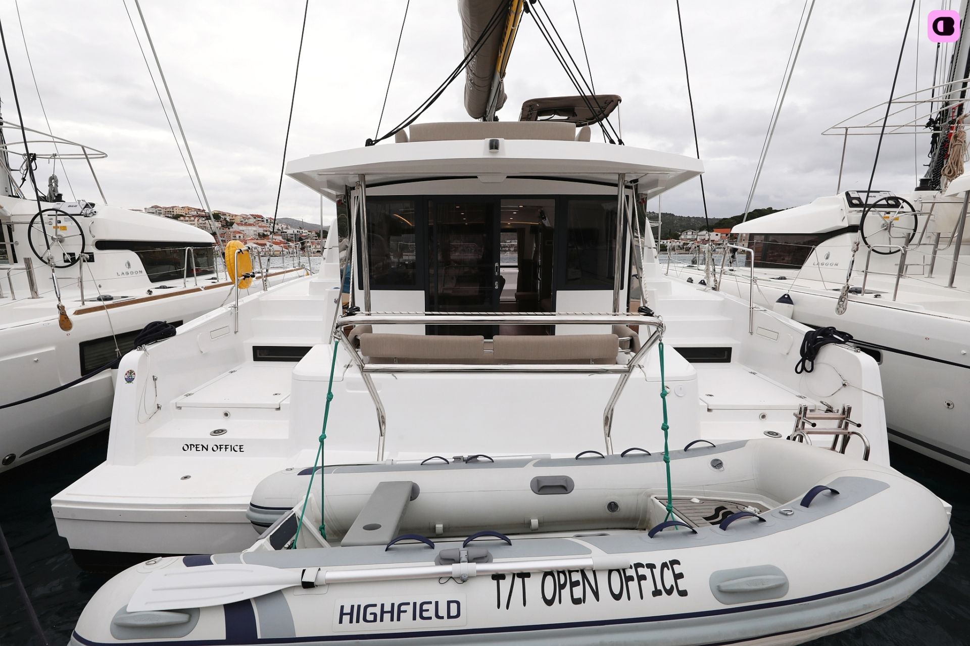 Catamaran Catana Group Bali 4.2 - 4 + 1 cab. 12m