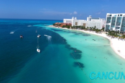 Канкун на борту этого катер