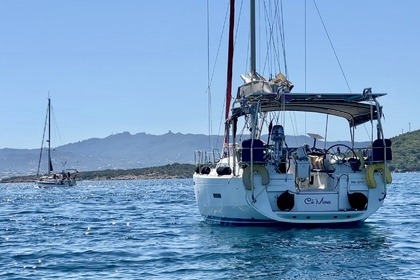 Cruise with Skipper, Hostess and free Wi-Fi