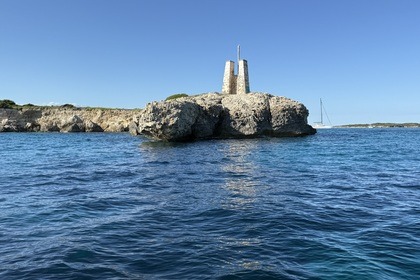 Location Semi-rigide Capelli Tempest 770 Bonifacio