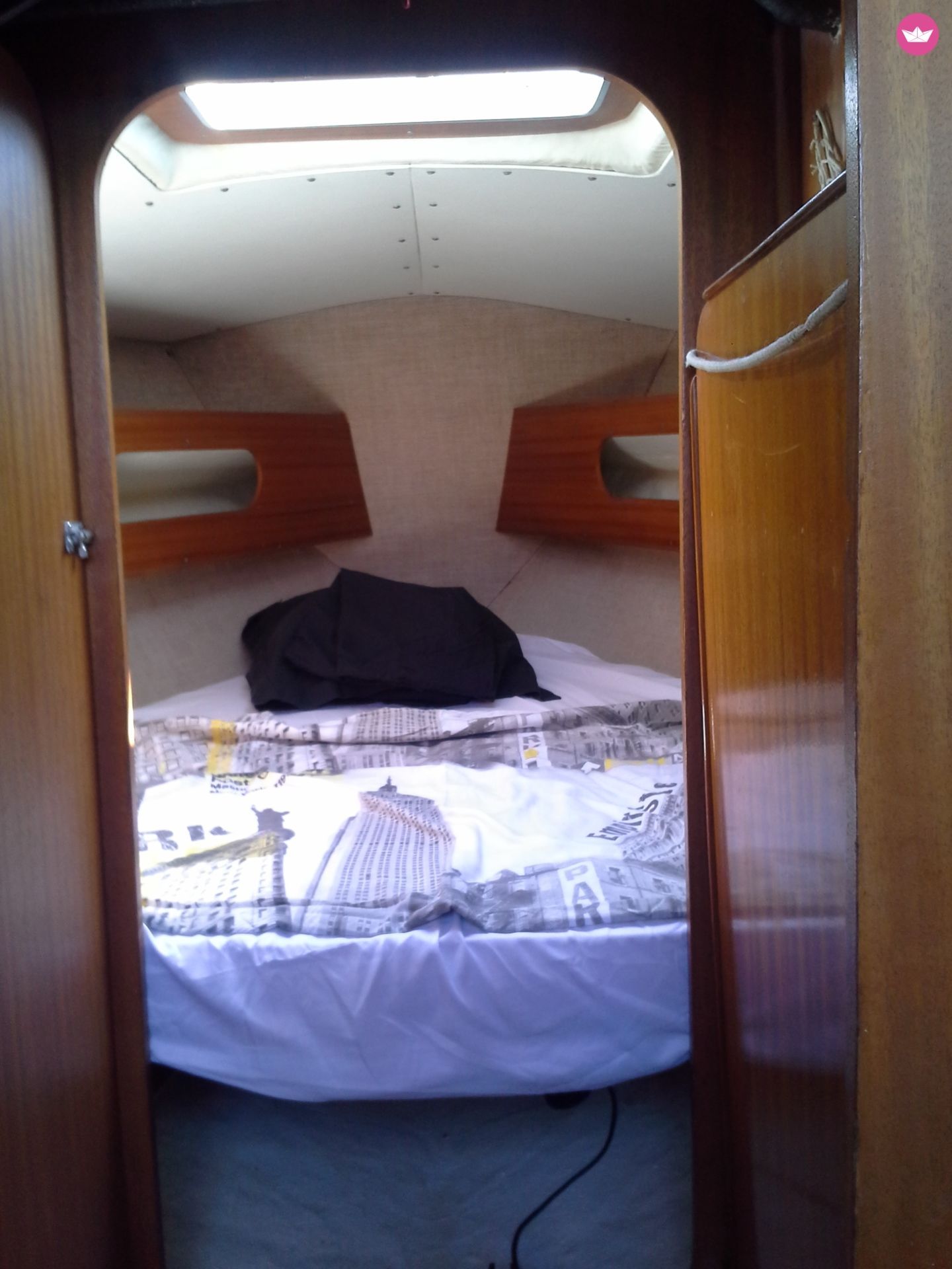 Sailboat Jeanneau Sangria Nv (1982)  