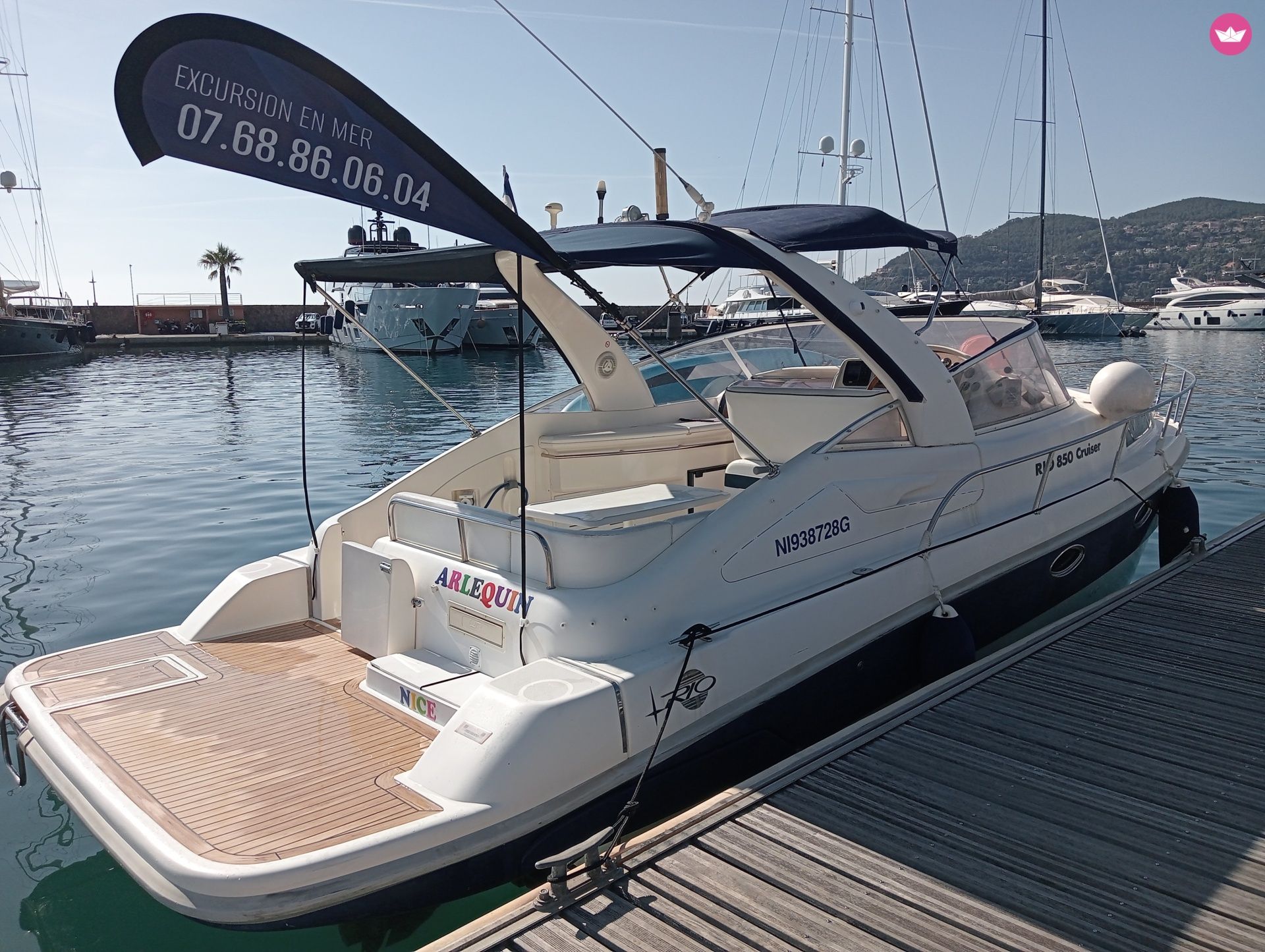 Bateau à moteur Rio 850 Day Cruiser 270cv 6