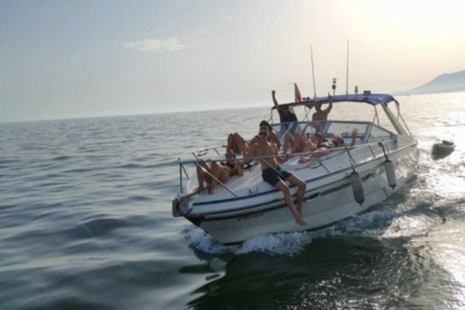 Alquiler yate a motor incluye combustible