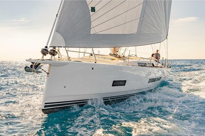 Hire Sailboat Hanse Hanse 460 Castiglioncello