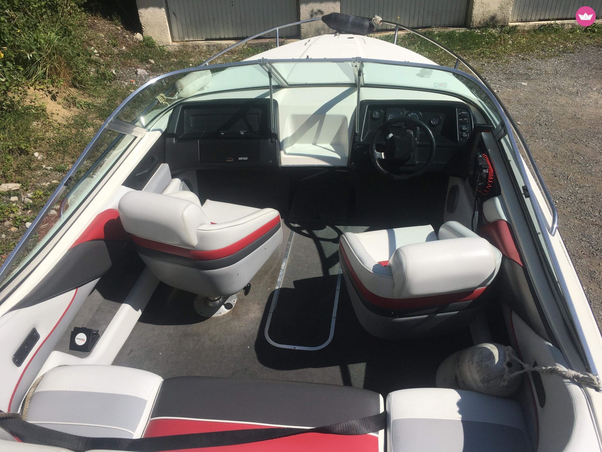 Czarter Chaparral 350