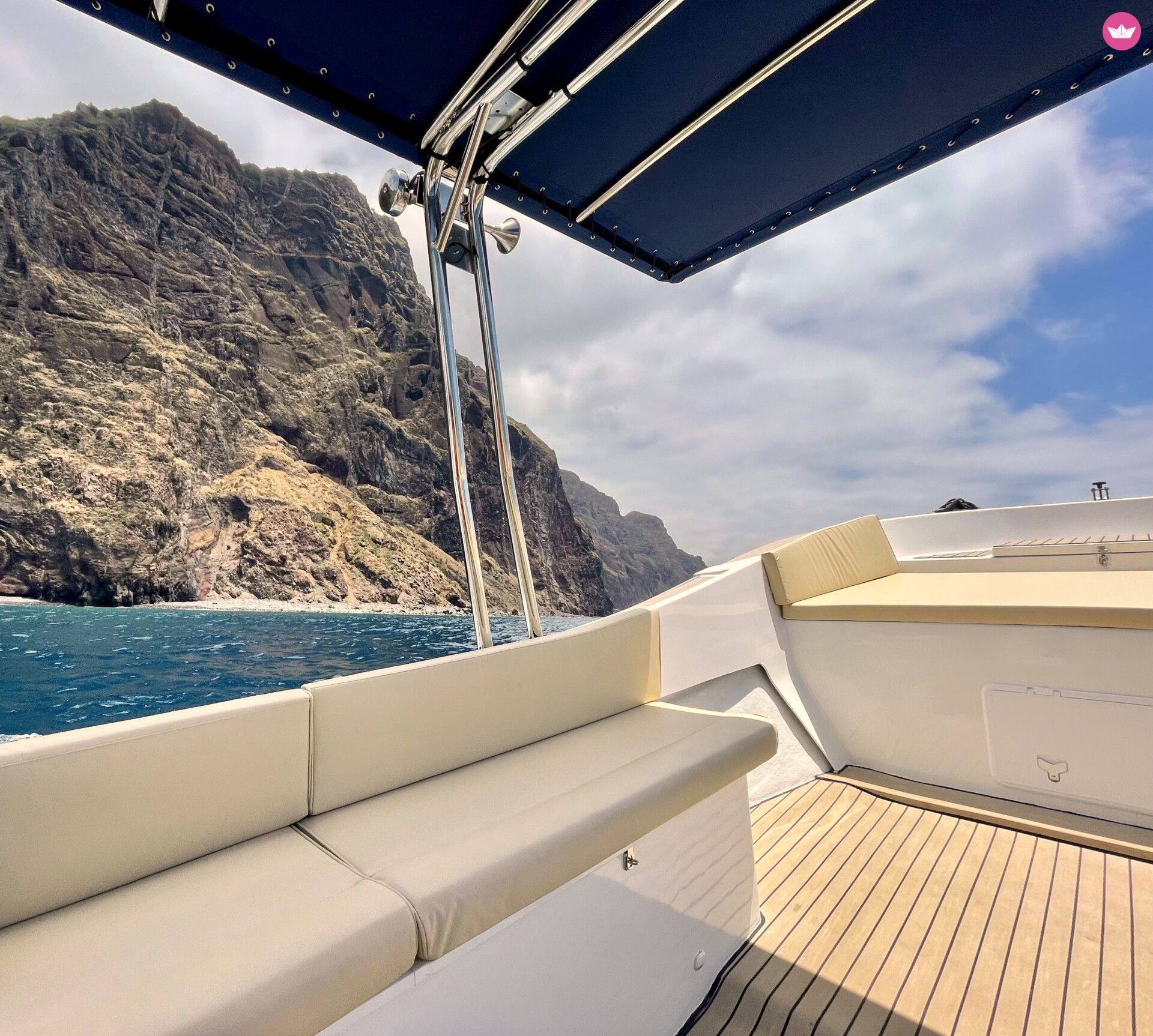 Bateau à moteur With or without skipper 100cv 4