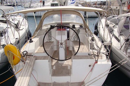Hyra båt Segelbåt Hanse Hanse 325 Alimos