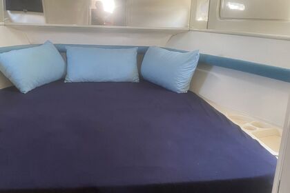 Noleggia Fiart Genius 36 – Esplora le meraviglie del Golfo di Napoli!