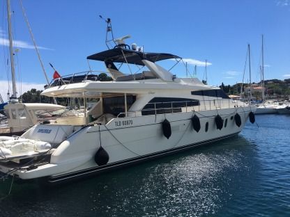 Czarter Jacht motorowy Guy Couach 2200 Fly Cavalaire-sur-Mer