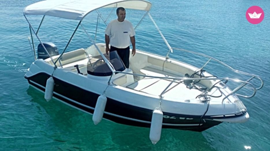 Motorboat M Sport Open  