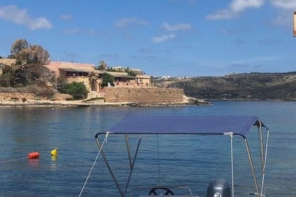 Czarter Łódź motorowa Scorpion speedboat Open boat Malta