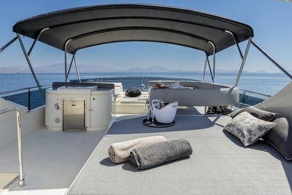 Ferretti 720