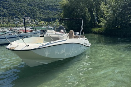Location Bateau à moteur Quicksilver Activ 605 Sundeck Annecy