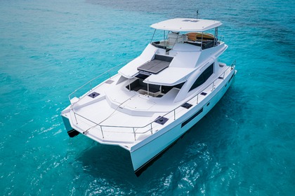Hyra båt Katamaran Leopard PowerCat Cancún