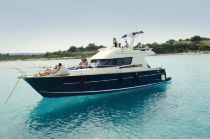 Ενοικίαση Μηχανοκίνητο σκάφος Dufour Acm 45 Χαλκιδική