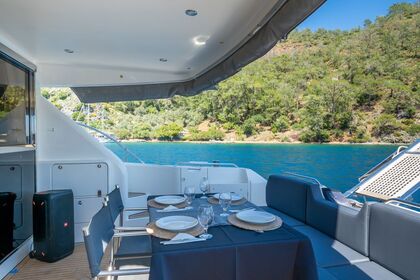 Fairline 59 Motoryacht with a capacity of 6 people