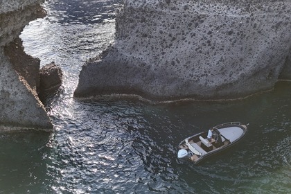 BOAT RENTAL- LICENSE FREE