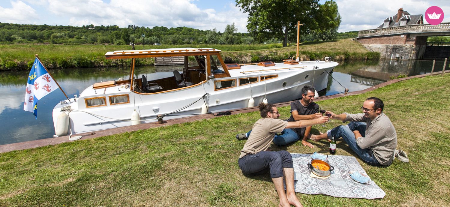Gentleman's Yacht 1938 à Amiens à louer