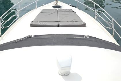 Luxurious 52ft Yacht in Dubai