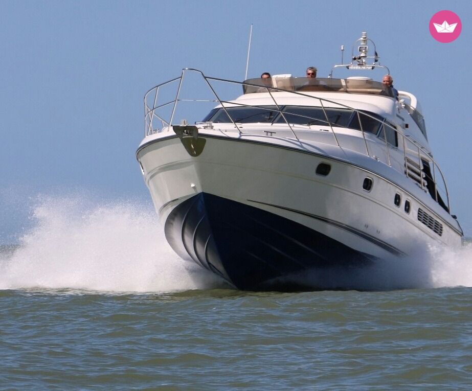 Bateau à moteur Fairline Squadron 50 de particuliers et professionnels