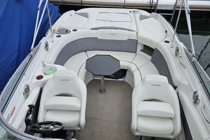 Location Bateau à moteur Rinker 246 Delley-Portalban