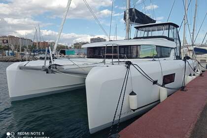 Location Catamaran Lagoon 42 Bandol