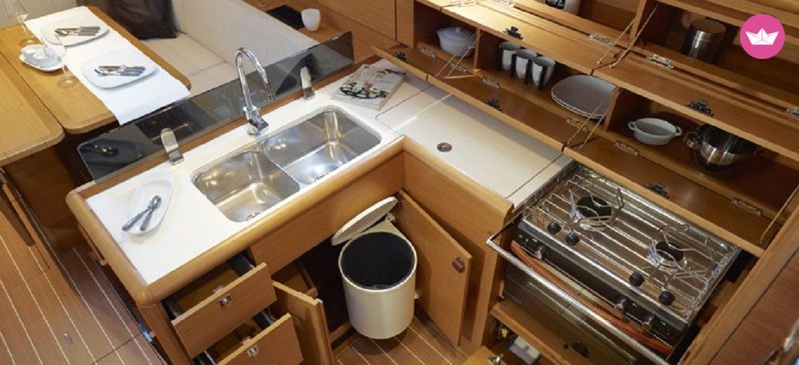 Jeanneau Sun Odyssey 39I in Athens for rental