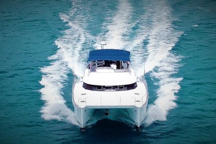 Rental Motorboat Fountaine Pajot Cumberland 46 Mahé