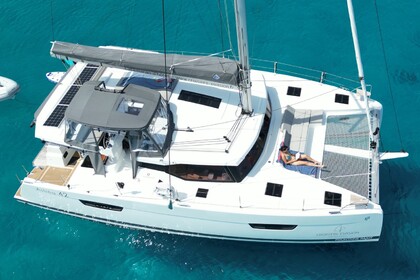 Charter Catamaran Fountaine Pajot Astréa 42 Le Lavandou