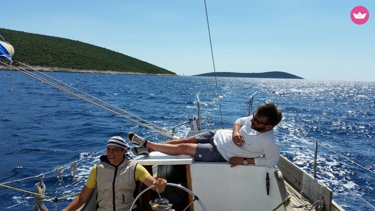 Sailboat Split Kutter  