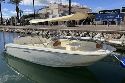 Miete Motorboot Invictus 190 FX Saint-Raphaël