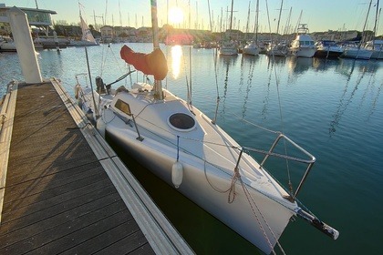 Miete Segelboot PCG 747 One Design Carnon