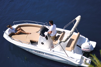 Location Bateau à moteur BARQA Q 20 Sorrente